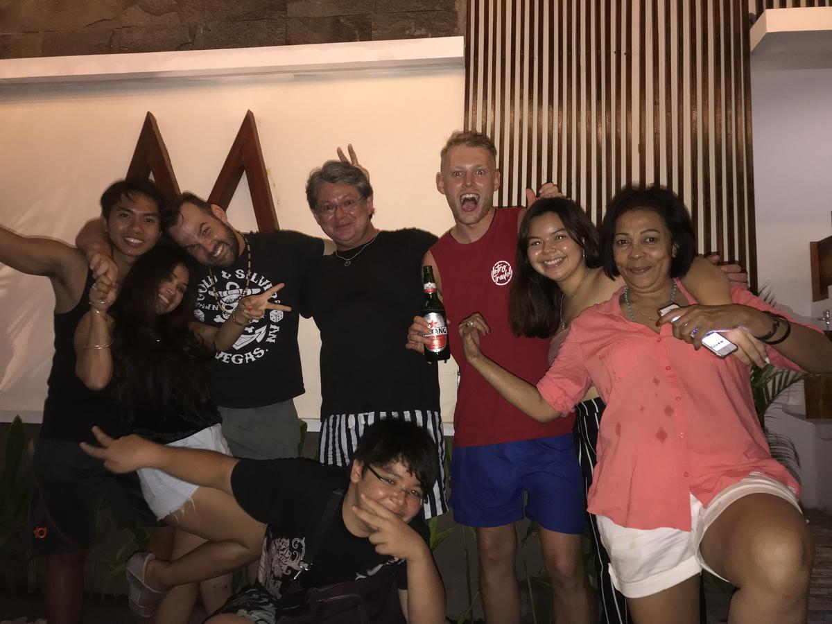 Atlas Gili Party Hostel Gili Trawangan Luaran gambar